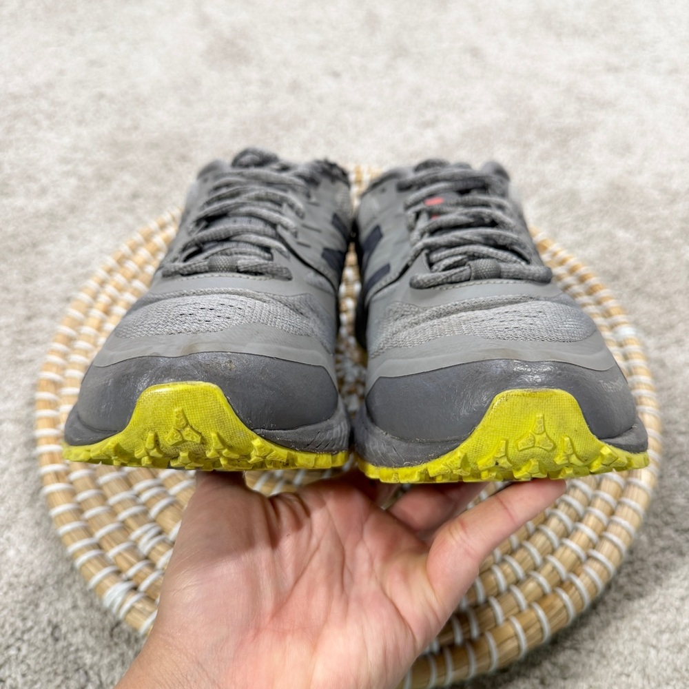 New Balance Women’s Summit Q.O.M. Trail Running Shoes Sneakers in Gray 8 - Picture 11 of 14